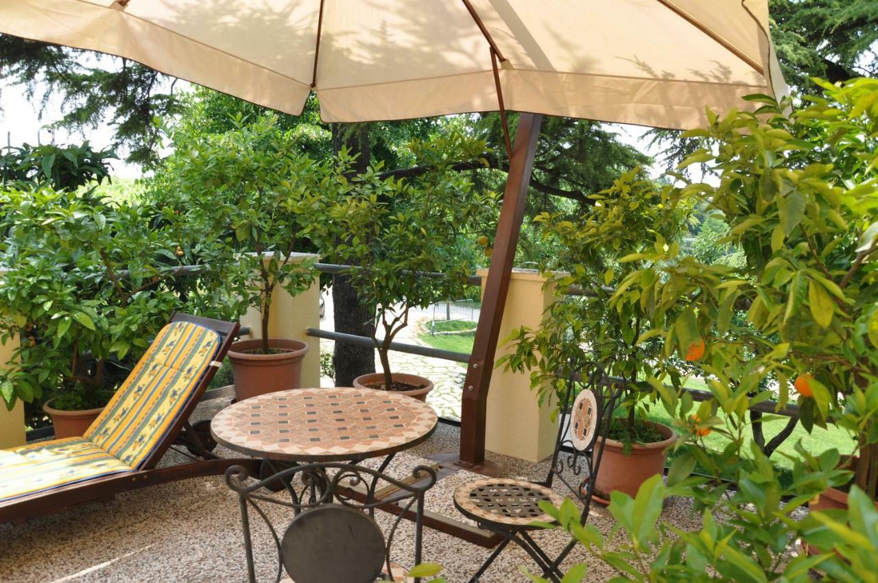 Bed and Breakfast Relais Des Roches Sona Exteriér fotografie