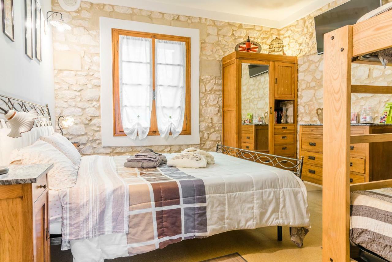 Bed and Breakfast Relais Des Roches Sona Exteriér fotografie